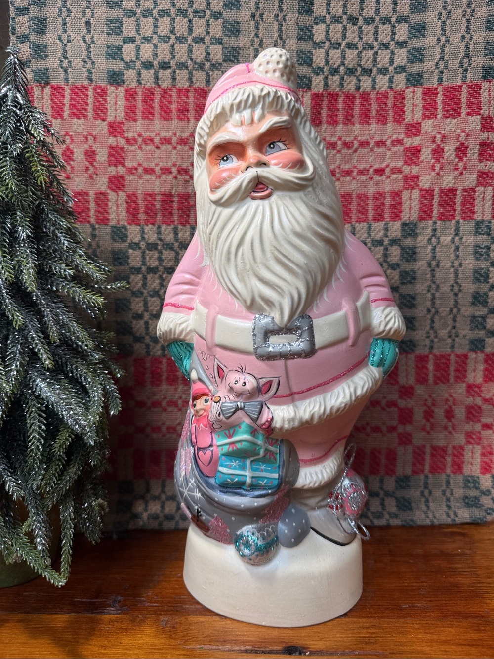 🎅 Vaillancourt “1950’s Pink Santa With Shiny Brite Ornaments” 2020